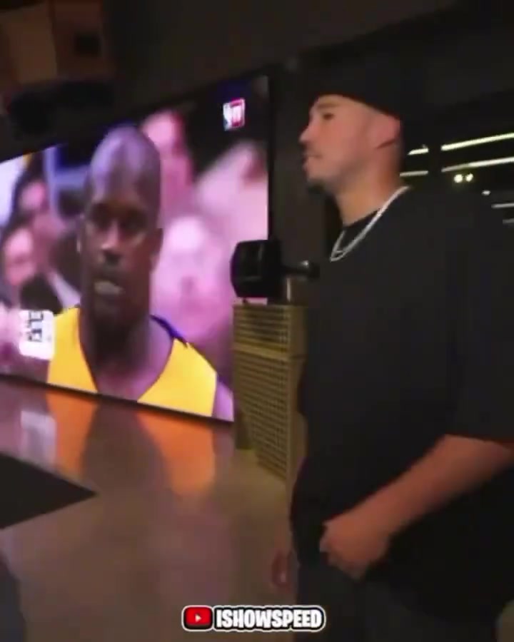 豪啊布克带着甲亢哥参