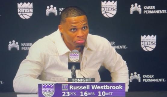 其实可以不谦虚，威少：谦虚地说，我是史上篮板最强后卫