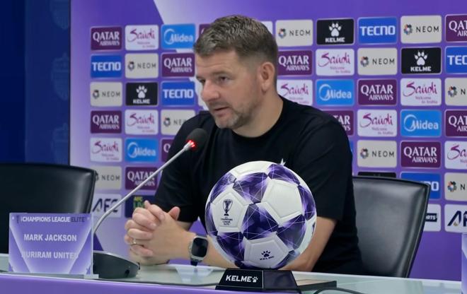 武里南联主帅：我们针对海港做了充分准备，比赛结果非常理想