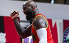 传奇外援离开CBA！上赛季场均30.2分，依旧没有俱乐部签